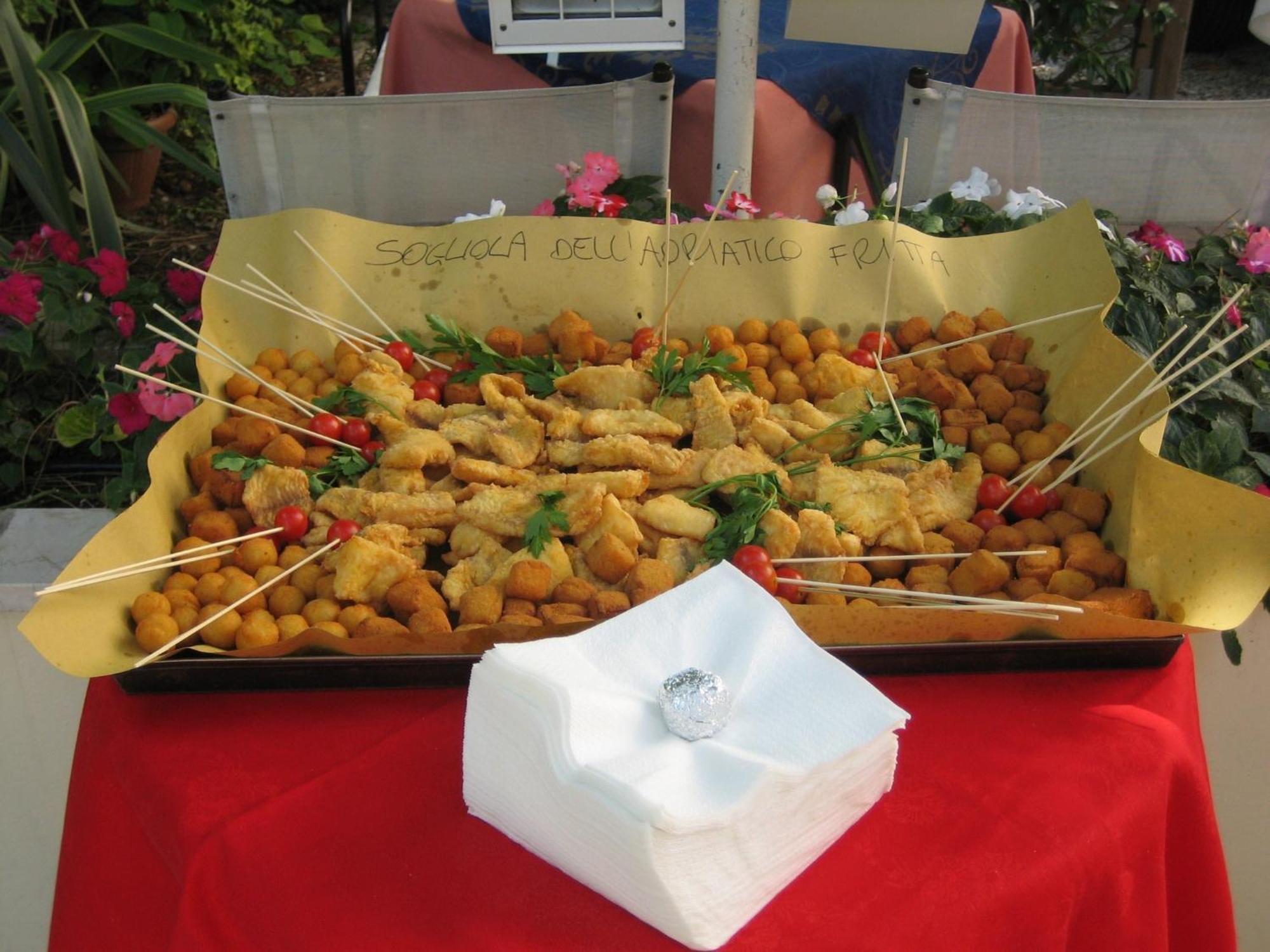 Hotel Nives 리치오네 외부 사진