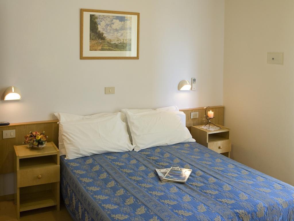 Hotel Nives 리치오네 객실 사진